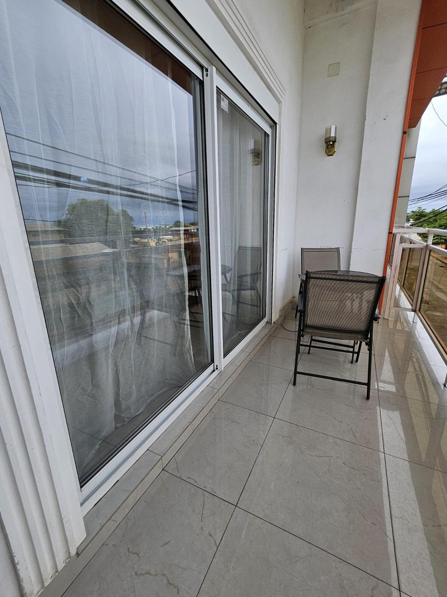 Octave'S Apt Pointe Noire Exterior photo
